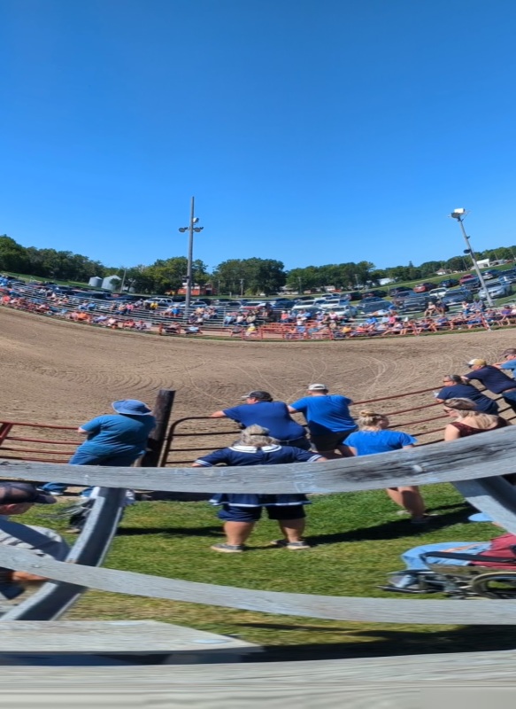 PXL_20220903_191756215.PANO